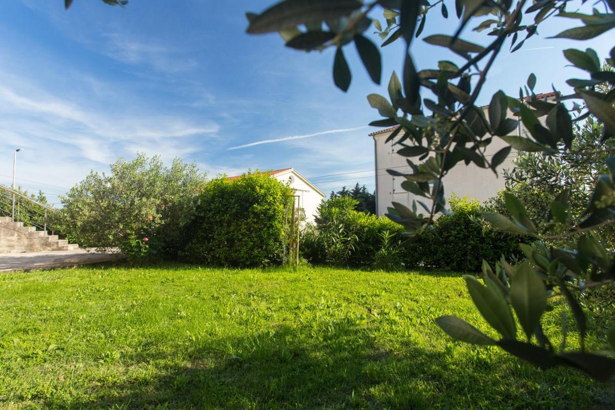 Apartments Adriatic 3 Selce Exterior photo